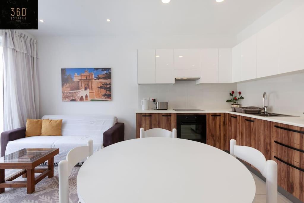 Comfy Apt With Terrace, 5 Mins To Sliema Ferries By 360 Estates Gzira Dış mekan fotoğraf